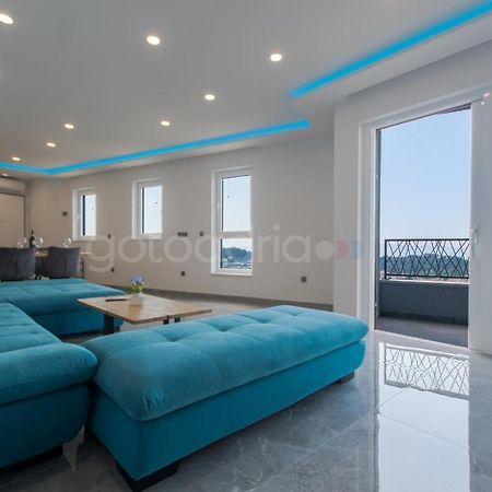 Seashell - Luxury Seaview Apartments Makarska Exterior photo
