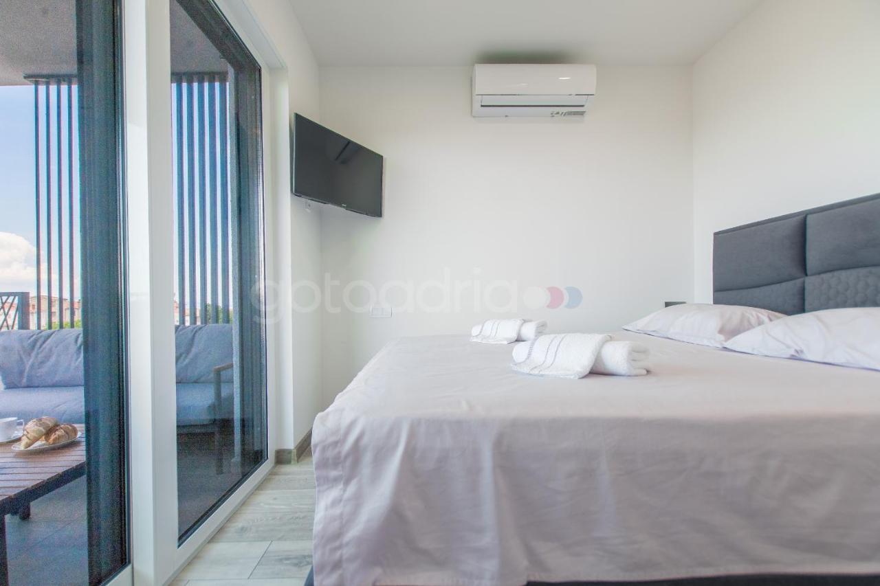 Seashell - Luxury Seaview Apartments Makarska Exterior photo